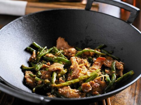 que cuisiner avec un wok